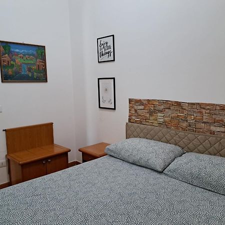 Apartment Roma Tor Vergata Con Giardino Extérieur photo